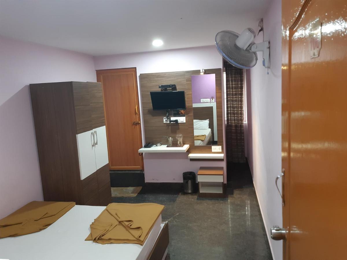 Sapphire Inn Bengalúr Exteriér fotografie